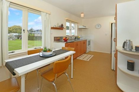 Photo of property in 50 Matipo Road, Te Atatu Peninsula, Auckland, 0610