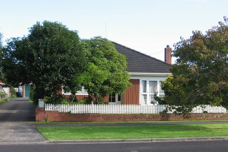 Photo of property in 1/11 Maunu Road, Papatoetoe, Auckland, 2025