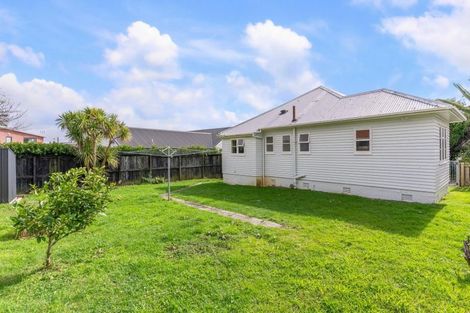 Photo of property in 48 Premier Avenue, Point Chevalier, Auckland, 1022