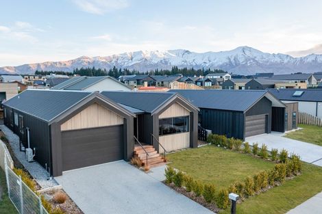 Photo of property in 23 Obelisk Street, Wanaka, 9305