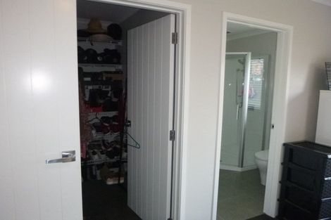 Photo of property in 120 Matua Road, Huapai, Kumeu, 0810