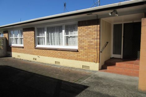 Photo of property in 2/32 Wallace Road, Papatoetoe, Auckland, 2025