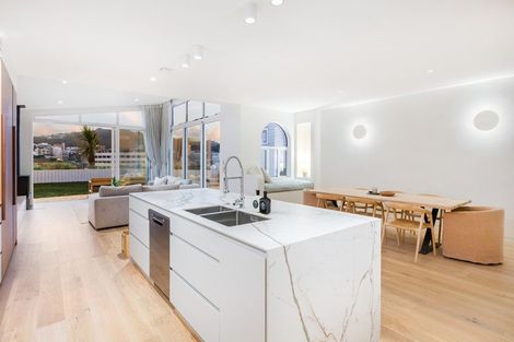 Photo of property in 57 Roxburgh Street, Mount Victoria, Wellington, 6011