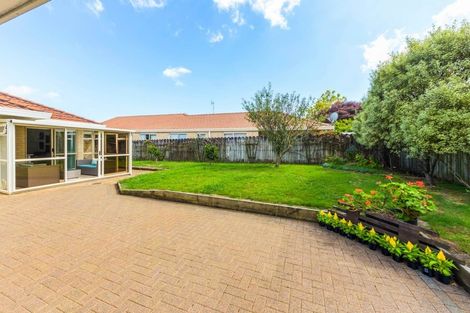 Photo of property in 20 Keswick Close, Northpark, Auckland, 2013