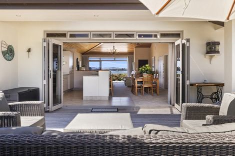 Photo of property in 34 The Esplanade, Omokoroa, 3114