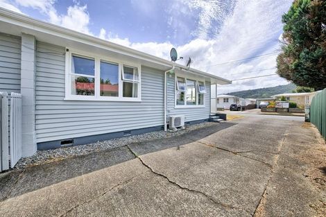 Photo of property in 1/18 Benge Crescent, Clouston Park, Upper Hutt, 5018