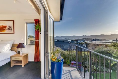 Photo of property in 6 Muriwai Drive, Diamond Harbour, Lyttelton, 8971