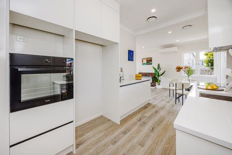 Photo of property in 13 Atkinson Avenue, Papatoetoe, Auckland, 2025