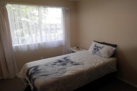 Photo of property in 25 Hartford Crescent, Totara Park, Upper Hutt, 5018