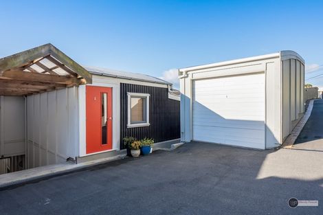 Photo of property in 30a Connaught Terrace, Brooklyn, Wellington, 6021