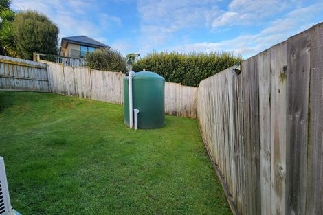 Photo of property in 54 Tiriwa Drive, Massey, Auckland, 0614