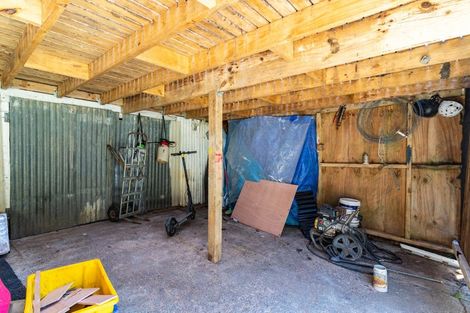 Photo of property in 106 Komiti Road, Tinopai, Matakohe, 0593