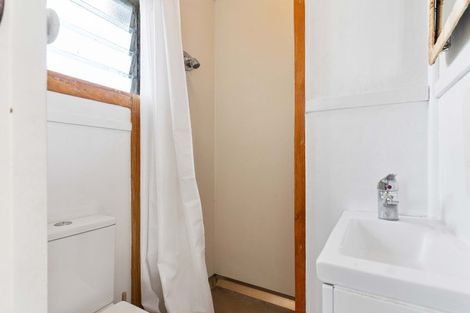 Photo of property in 124 Hampton Road, Whangamata, 3620