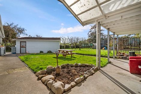 Photo of property in 35-37 Tokomaru Road, Tokomaru, Palmerston North, 4474