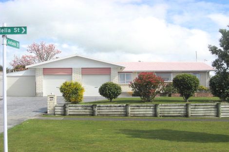 Photo of property in 27 Cordelia Street, Stratford, 4332