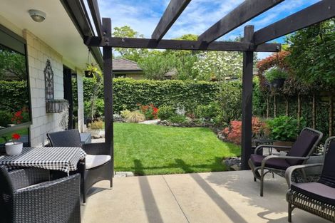 Photo of property in 10 Tranquil Grove, Omokoroa, 3114