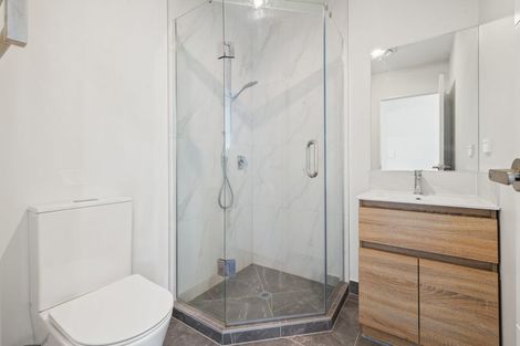 Photo of property in 13a Edinburgh Avenue, Rosehill, Papakura, 2113