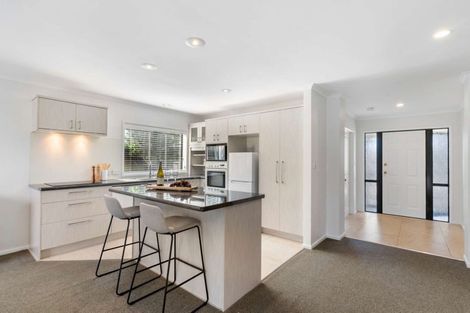 Photo of property in 12 Aclare Place, East Tamaki, Auckland, 2016