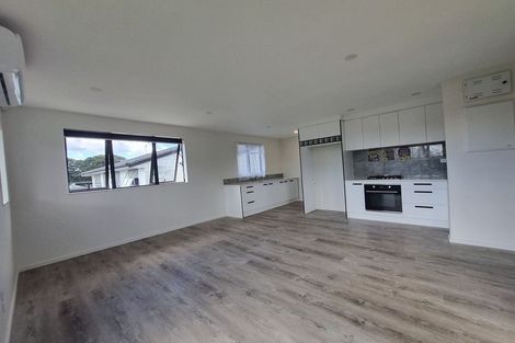 Photo of property in 2 Arnhem Place, Pukekohe, 2120