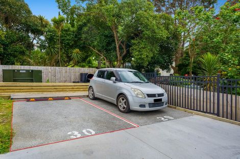 Photo of property in 41 Morihana Close, Glen Eden, Auckland, 0602