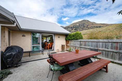 Photo of property in 8 Herries Lane, Lake Hayes, Queenstown, 9304