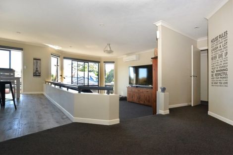 Photo of property in 2 Knox Place, Leamington, Cambridge, 3432