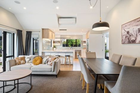 Photo of property in 3 Fieldmoor Place, Parklands, Christchurch, 8083