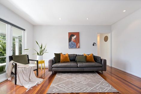 Photo of property in 2/67 Matipo Road, Te Atatu Peninsula, Auckland, 0610