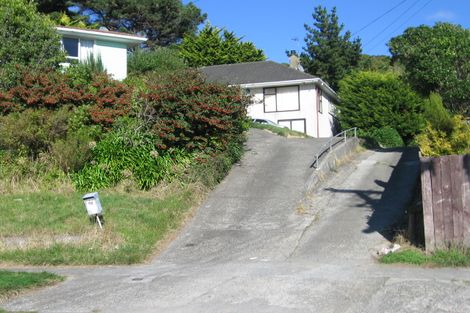 Photo of property in 13 Ngahue Crescent, Elsdon, Porirua, 5022