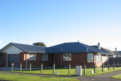 Photo of property in 120 Newcastle Street, Windsor, Invercargill, 9810