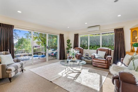 Photo of property in 41 Headcorn Place, Botany Downs, Auckland, 2010