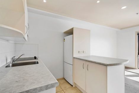 Photo of property in The Rennaissance, 14e/18 Ronwood Avenue, Manukau, Auckland, 2104