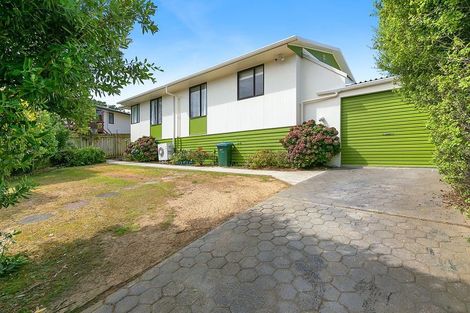 Photo of property in 4 Kivell Street, Ranui, Porirua, 5024