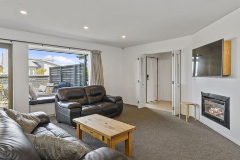 Photo of property in 72 Eastwood Rise, Waimairi Beach, Christchurch, 8083