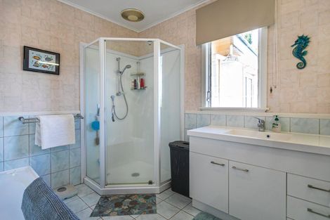 Photo of property in 45 James Street, Coromandel, 3506