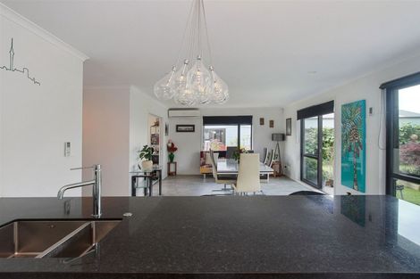 Photo of property in 3 Seaway Road, Clarks Beach, 2122