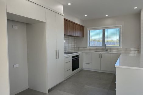 Photo of property in 10 George Yee Place, Taradale, Napier, 4112