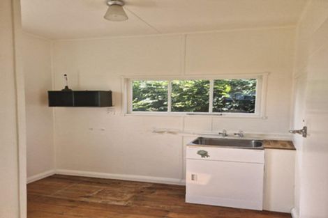 Photo of property in 33 Sackville Street, Fitzroy, New Plymouth, 4312