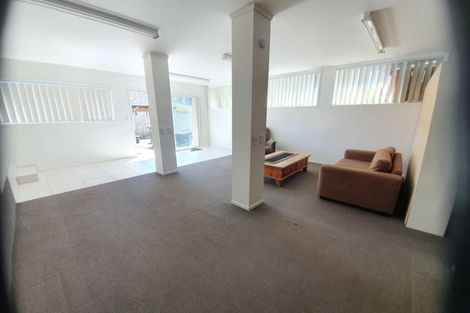 Photo of property in 12a Clevedon Road, Papakura, 2110