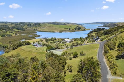 Photo of property in 144 Takahoa Drive, Kaiwaka, 0573