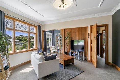 Photo of property in 133 Newlands Road, Newlands, Wellington, 6037