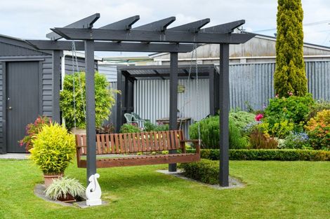 Photo of property in 12 Dewe Avenue, Feilding, 4702