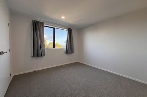 Photo of property in 130d Bradbury Road, Botany Downs, Auckland, 2010