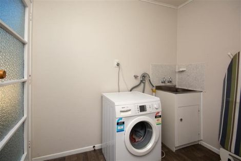 Photo of property in 27 Oxford Street, Picton, 7220