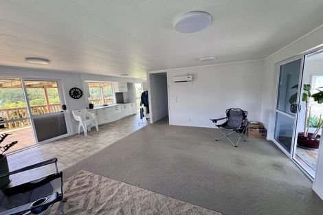 Photo of property in 35 Hawkes Access Road, Waitoki, Silverdale, 0994