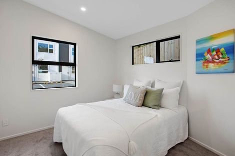 Photo of property in 1/129 Lancaster Road, Beach Haven, Auckland, 0626