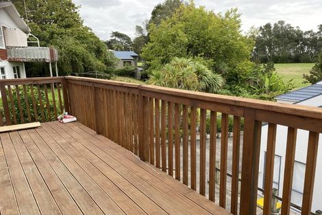 Photo of property in 1/284 Sunset Road, Windsor Park, Auckland, 0632