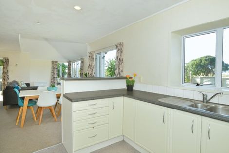 Photo of property in 27a Moana Road, Okitu, Gisborne, 4010