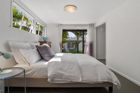Photo of property in 28 Regina Street, Westmere, Auckland, 1022