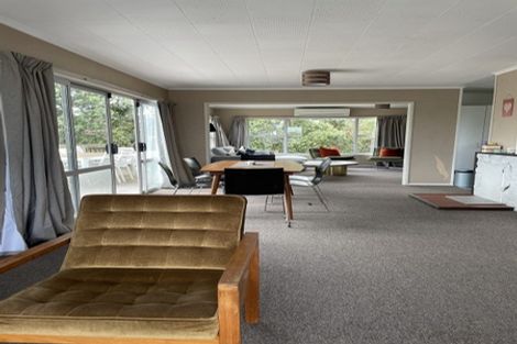 Photo of property in 14 Eruini Street, Waikanae Beach, Waikanae, 5036
